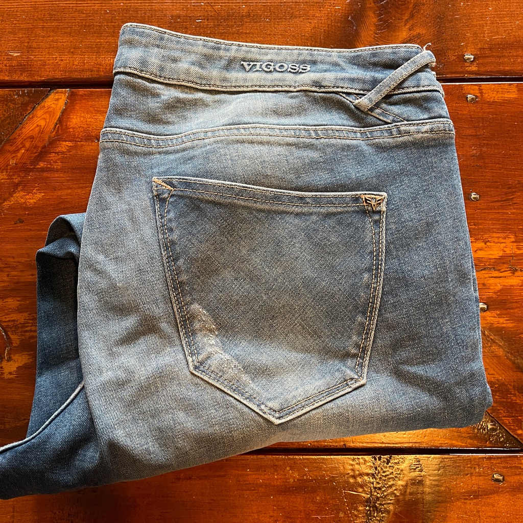 Vigoss Capri Pants Brand New Size 33